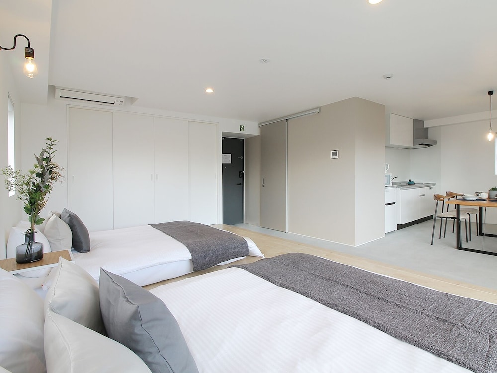 Design Studio, City View (601)