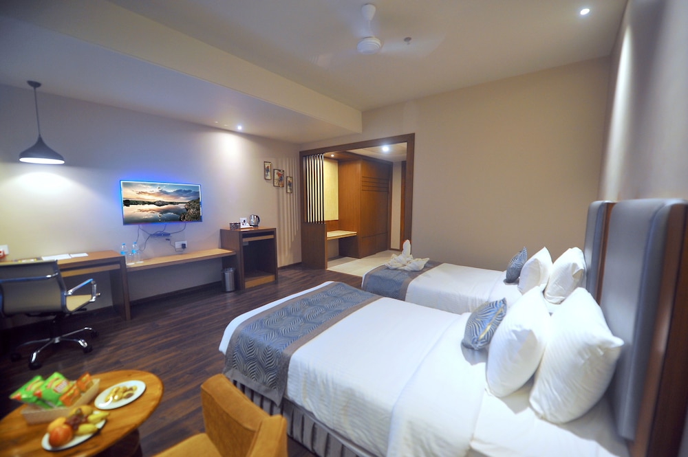 Executive Room - Photo 7