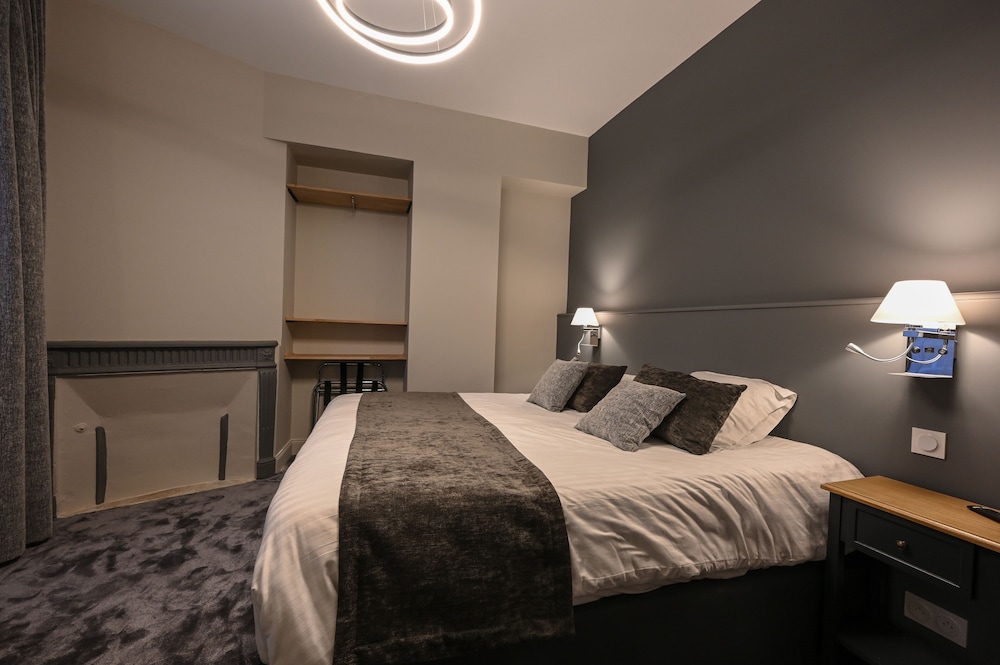 Executive Room - Photo 6