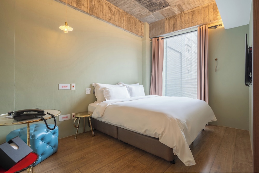 Standard Double Room, Mobility Accessible photo 2