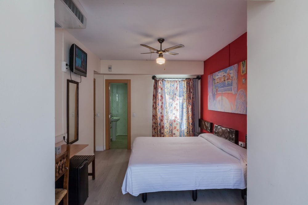 Double Room (Atic) photo 3