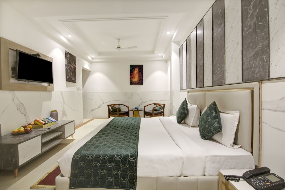 Premium Room, 1 Double Bed, Non Smoking - Photo 5