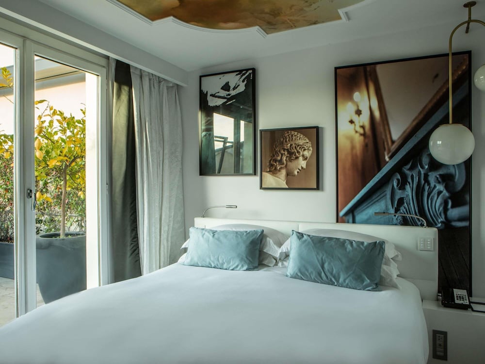 Family Suite, 2 Double Beds, Connecting Rooms thumbnail 6