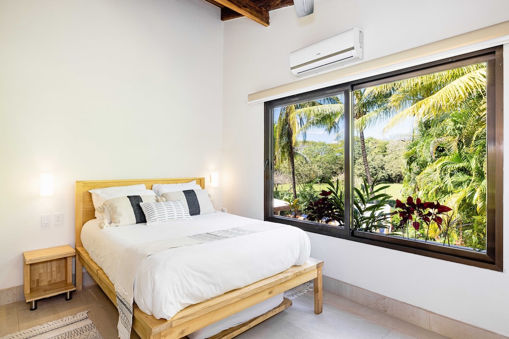 Superior Triple Room, Multiple Beds photo 3