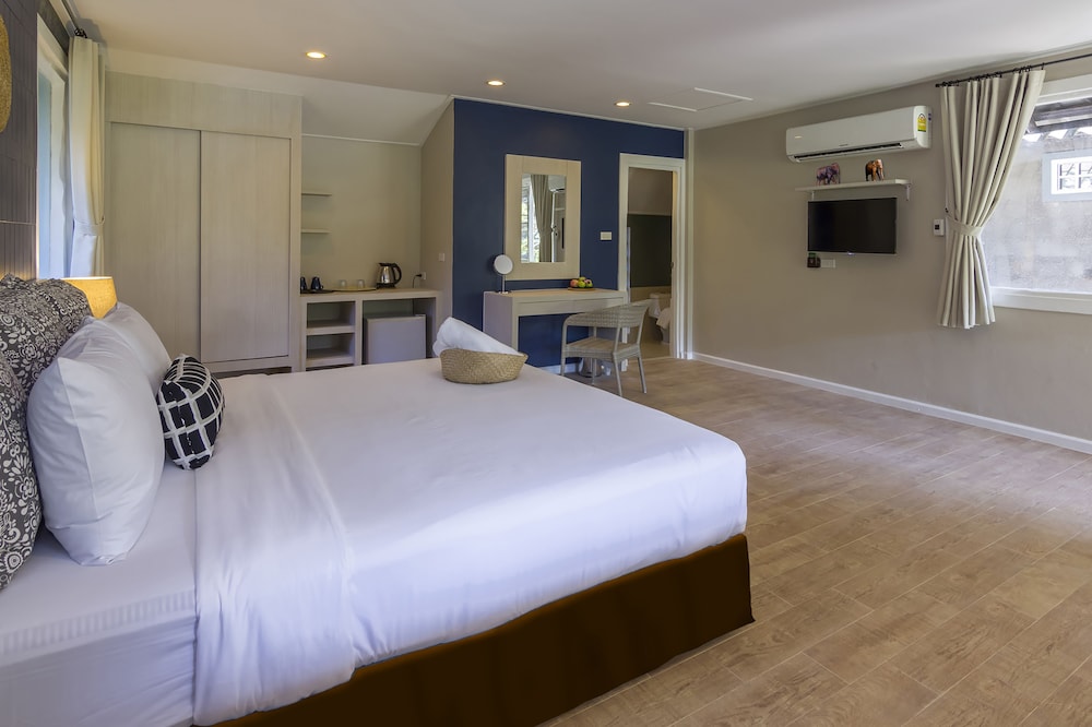 room photo