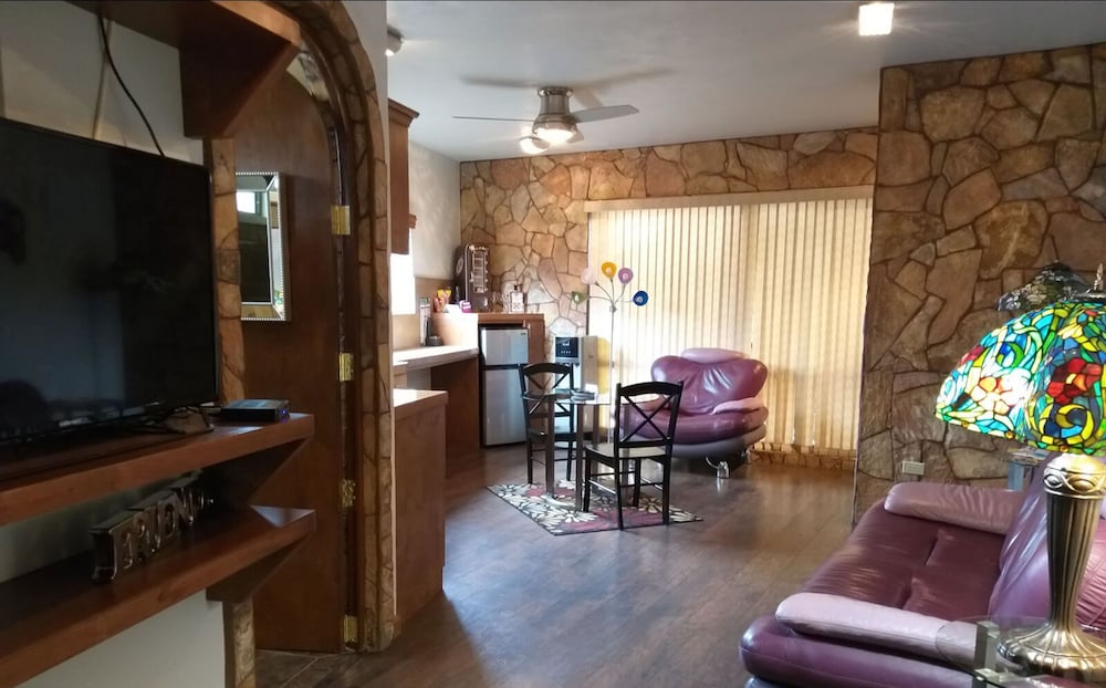 Suite #2 photo 3