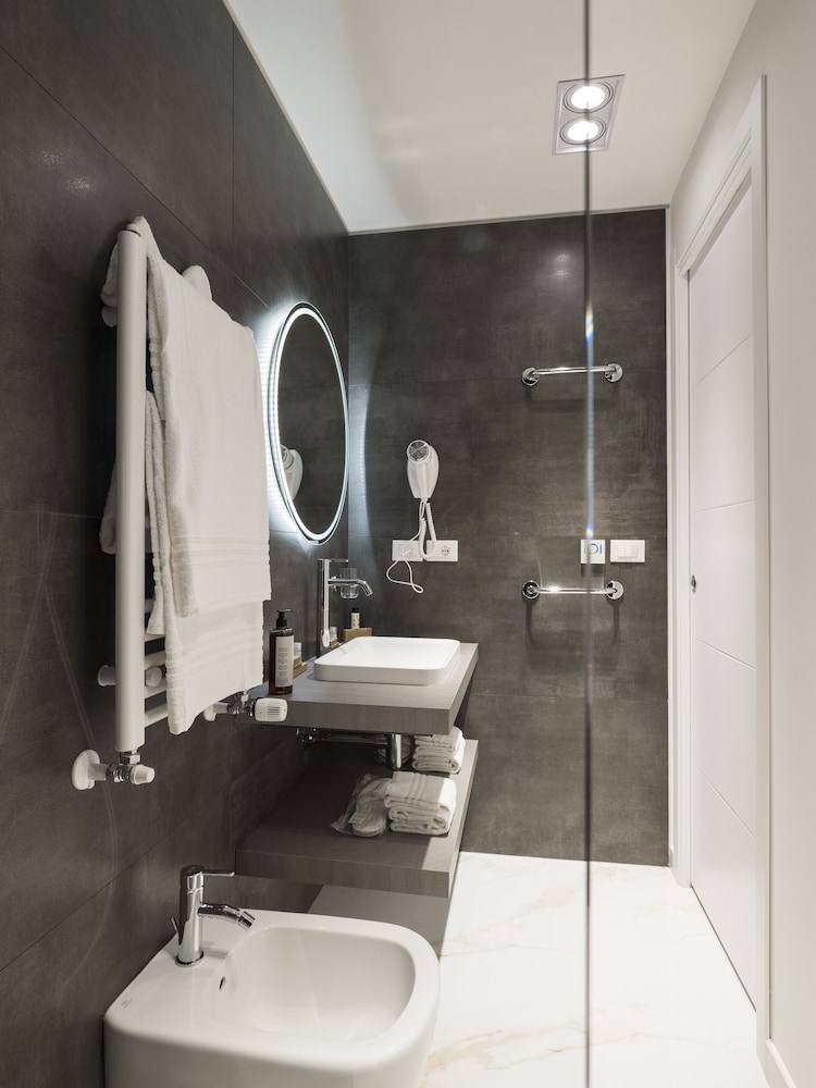 Superior Triple Room photo 3