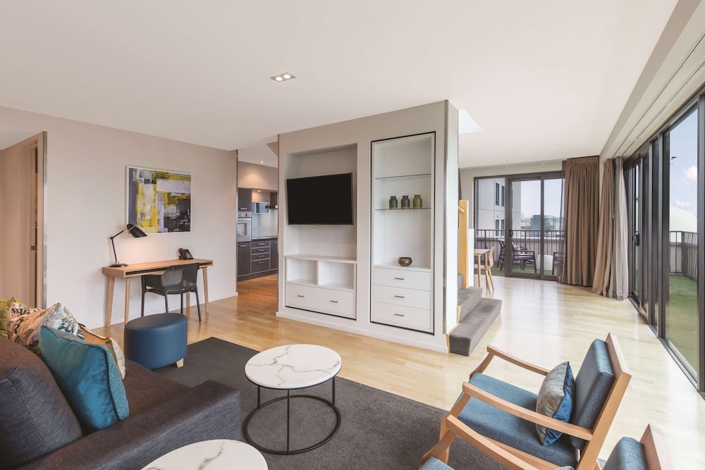 Premier 2 Bedroom Apartment with Balcony thumbnail 6