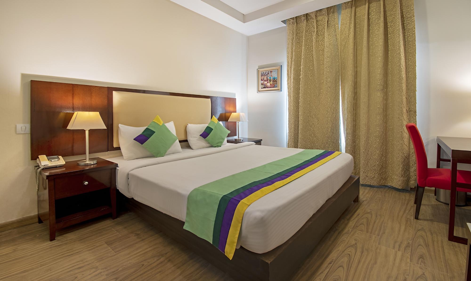 Deluxe Double or Twin Room photo 1