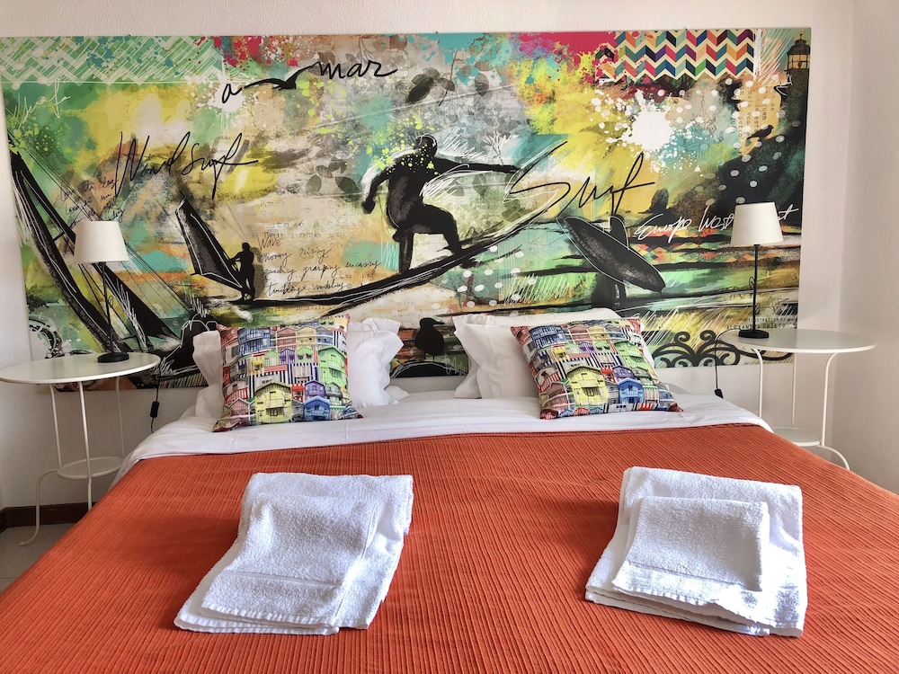 Standard Double or Twin Room, Private Bathroom (Guincho Lovely room)
