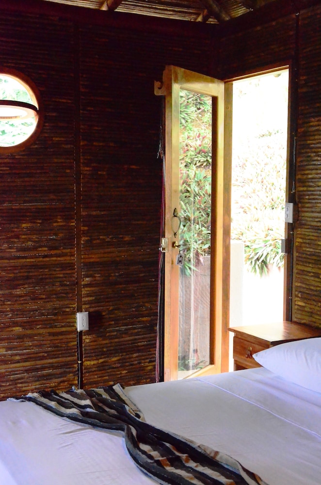 Deluxe Cabin, Balcony, Bay View photo 1