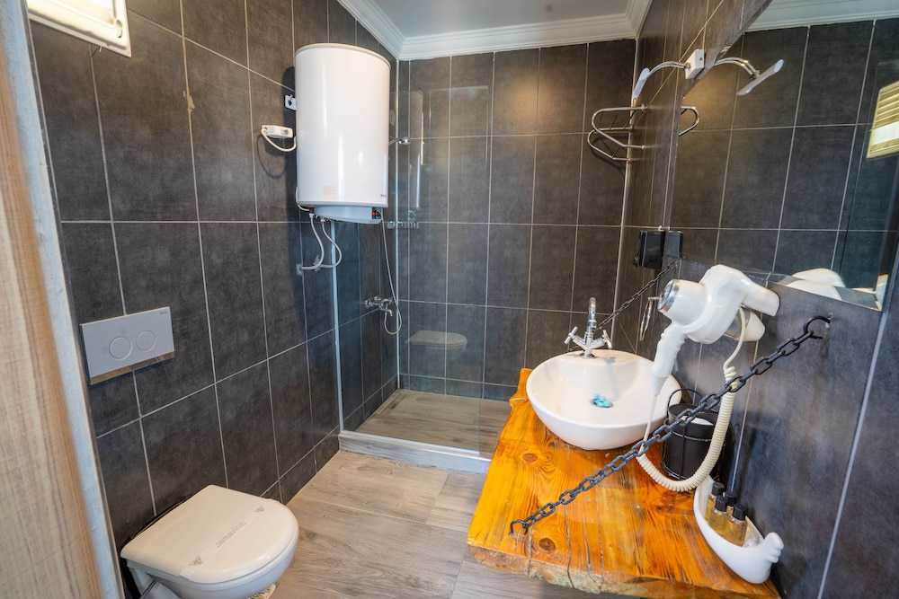 Luxury Villa, 1 Bedroom, Garden View, Garden Area photo 2
