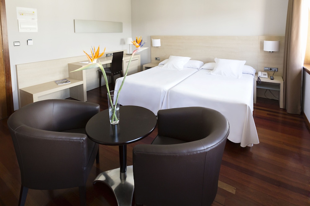 Double Room, 1 Double or 2 Twin Beds - Photo 8