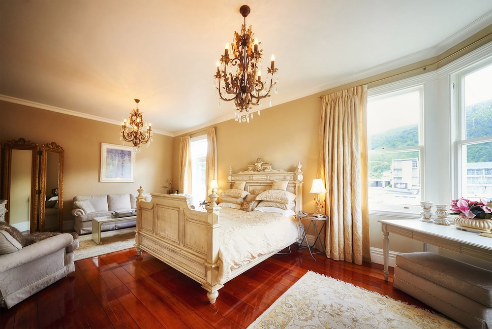 Formal Suite photo 2