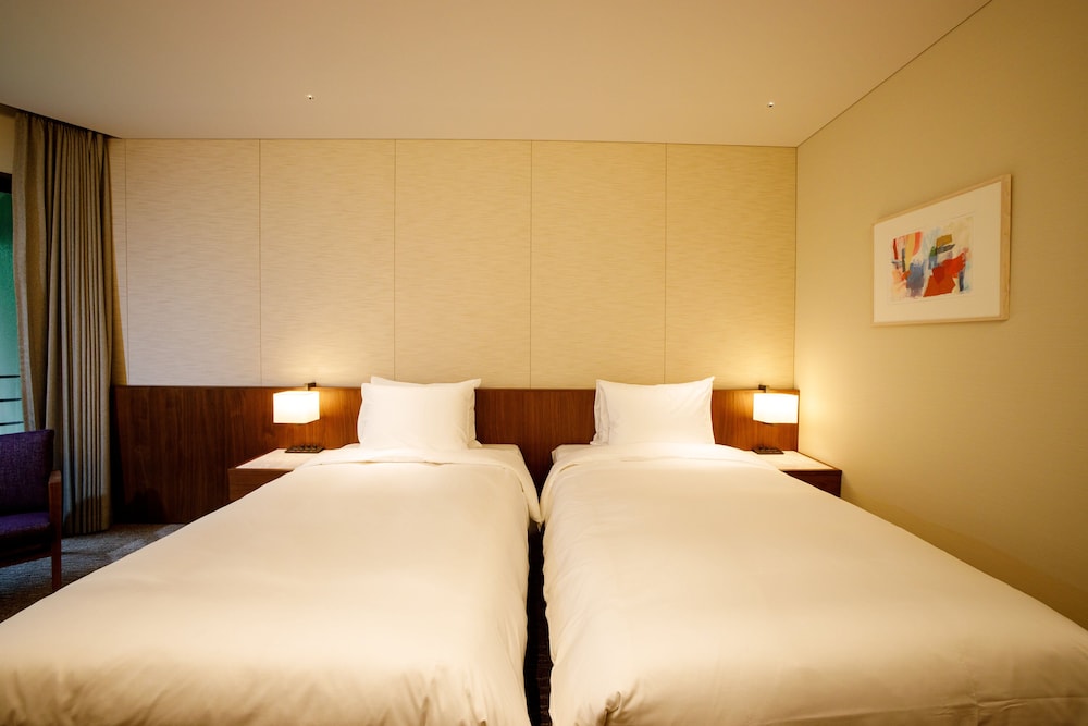 Standard Twin Room, 2nd Floor, Balcony, Non-smoking