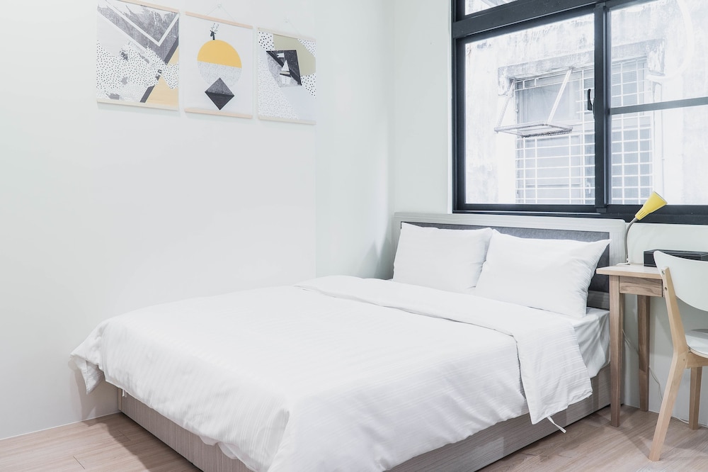 Basic Double Room - Photo 10