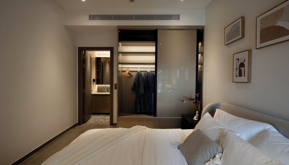Royal Suite, 1 Bedroom, Club Lounge Access, City View