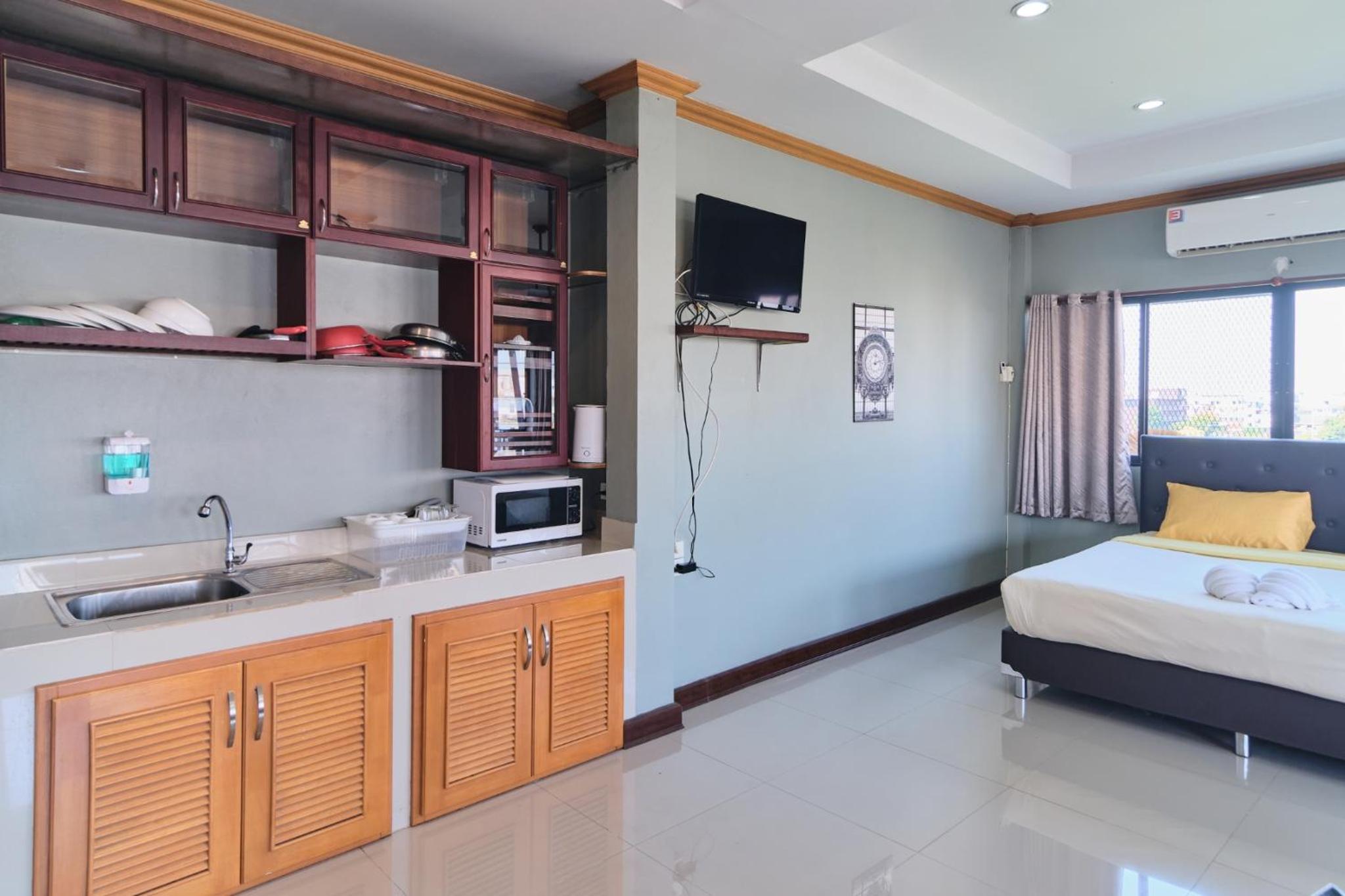 Deluxe Family Room - Photo 3