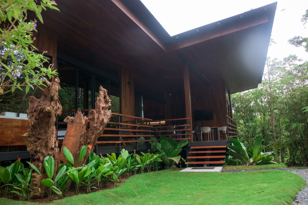 Villa Mariposa photo 2