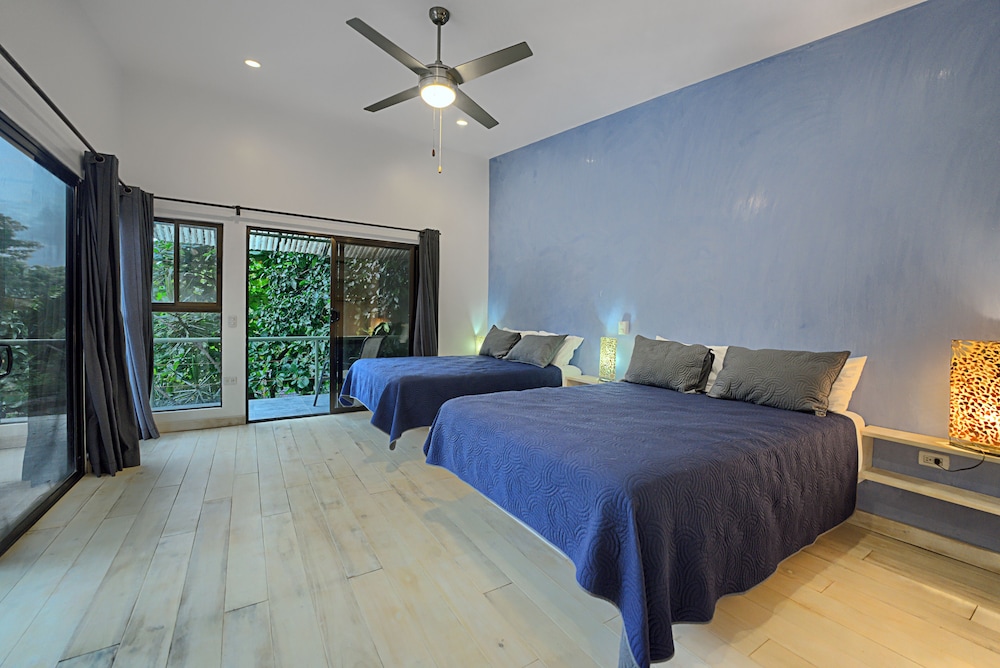 Deluxe Studio Suite photo 3