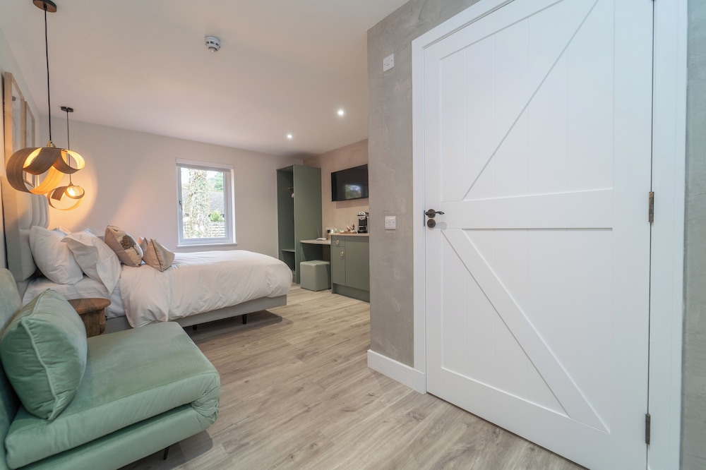 Exclusive Studio Suite, 1 Bedroom, Park View photo 1