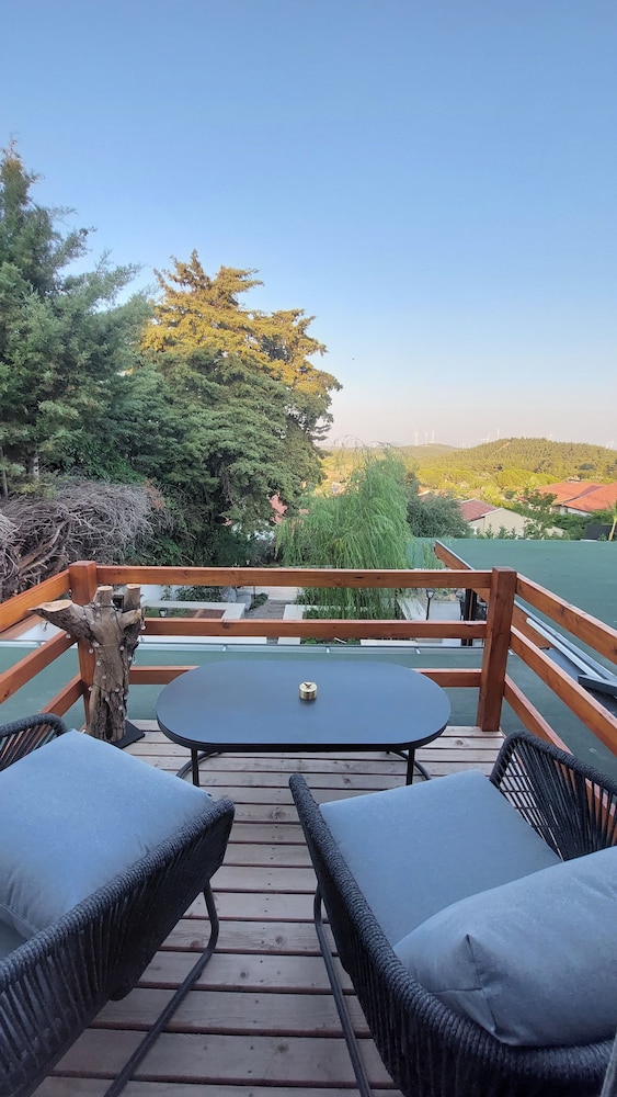 Double Room, Balcony, Mountain View photo 3