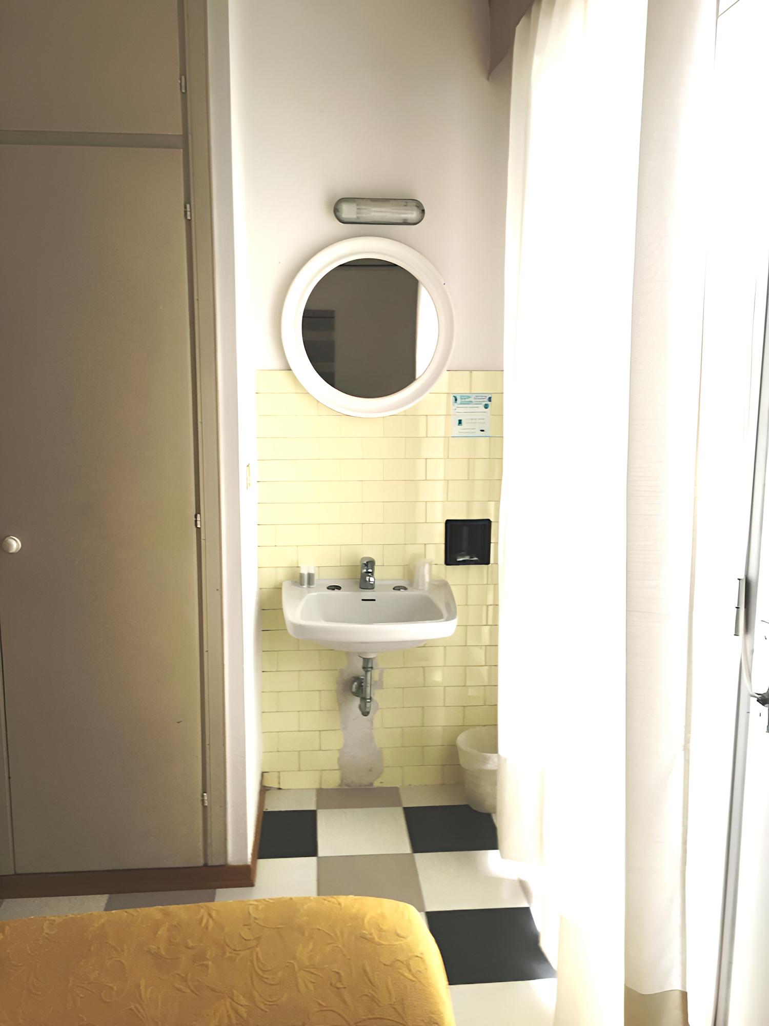 Economy Double Room, Private External Bathroom