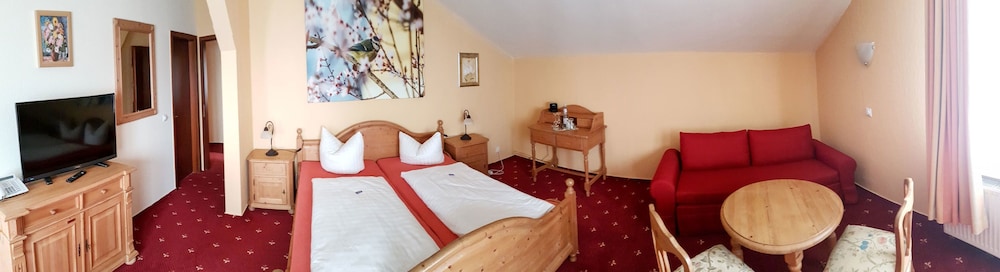 Single Room photo 3