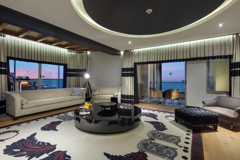 Premium Suite