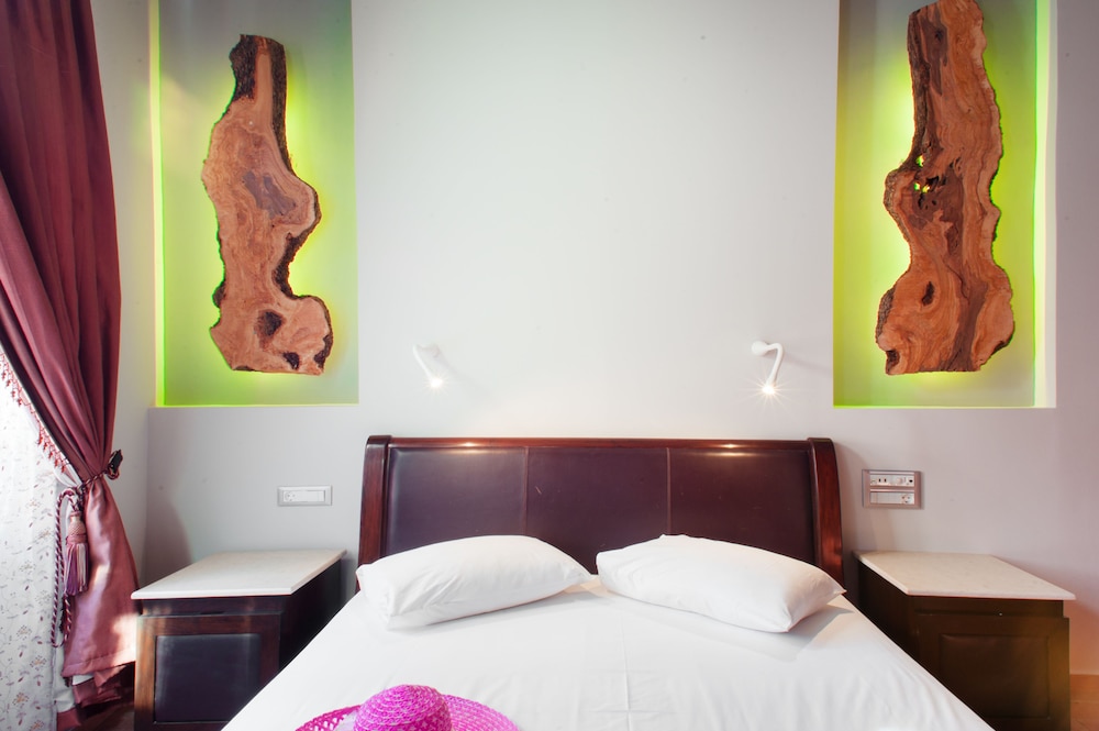 Standard Room - Photo 8