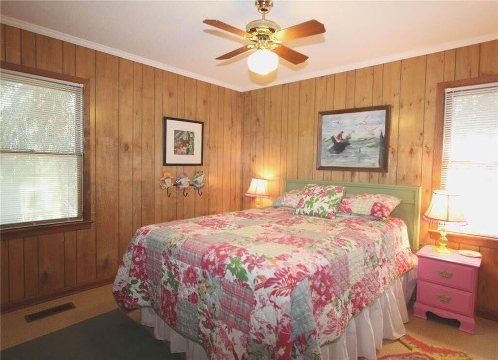 House, Multiple Beds (Miss Irene) photo 2