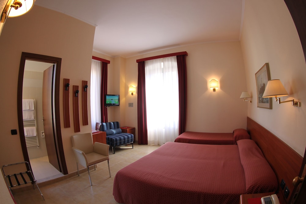 Quadruple Room photo 3