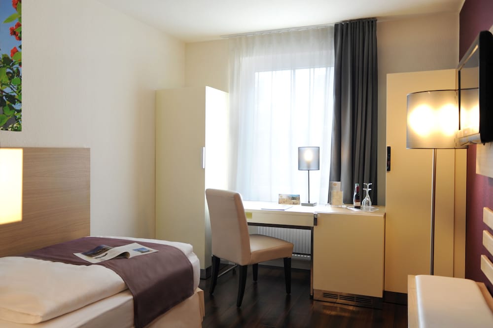 Single Room, River View photo 1