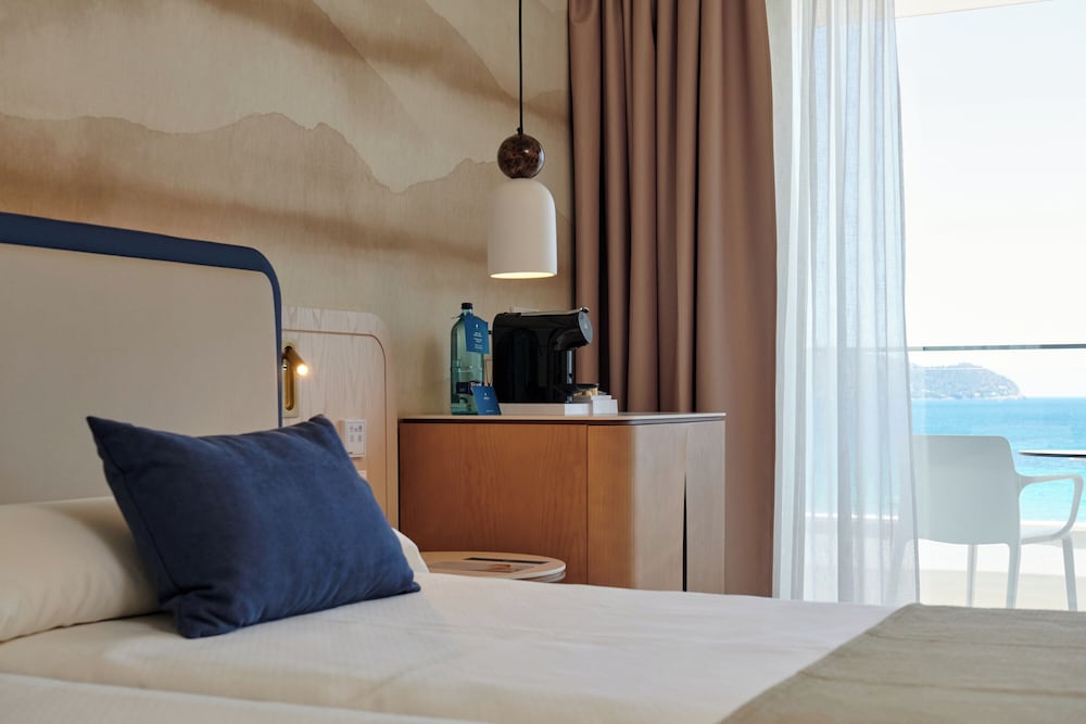 Double Room Single Use, Balcony, Sea View (Select) Double Room Single Use, Balcony, Sea View (Select)