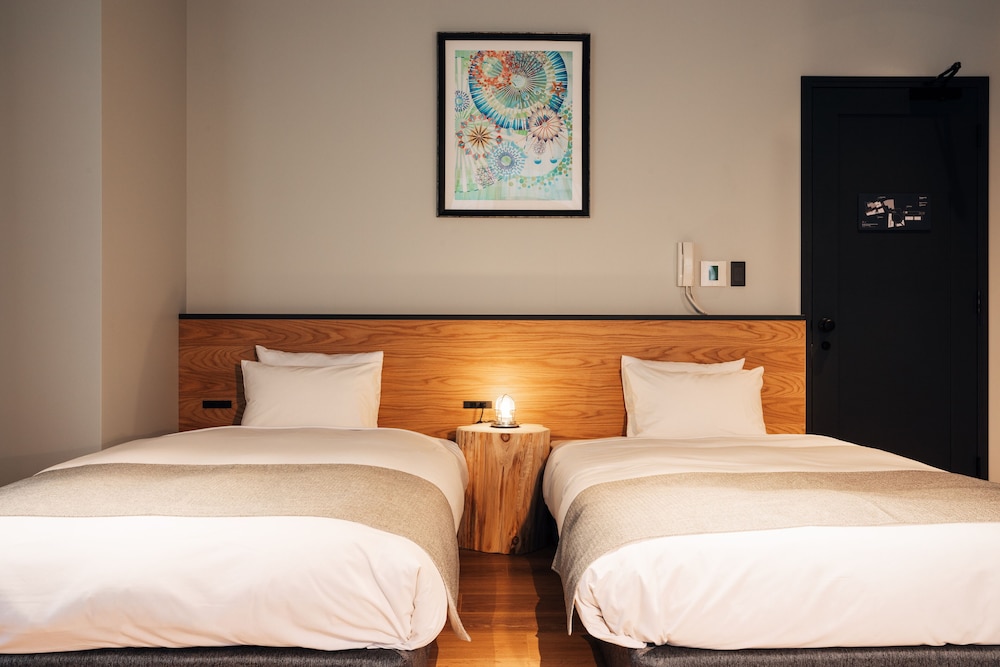 Design Twin Room - Photo 1