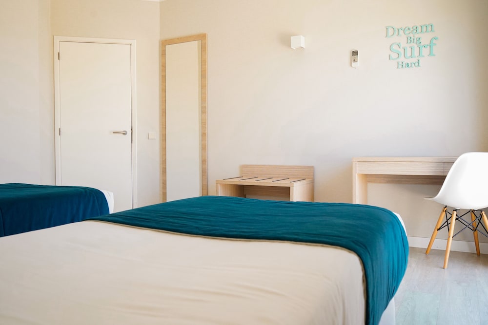 Apartment, 2 Bedrooms, Pool View - Photo 1