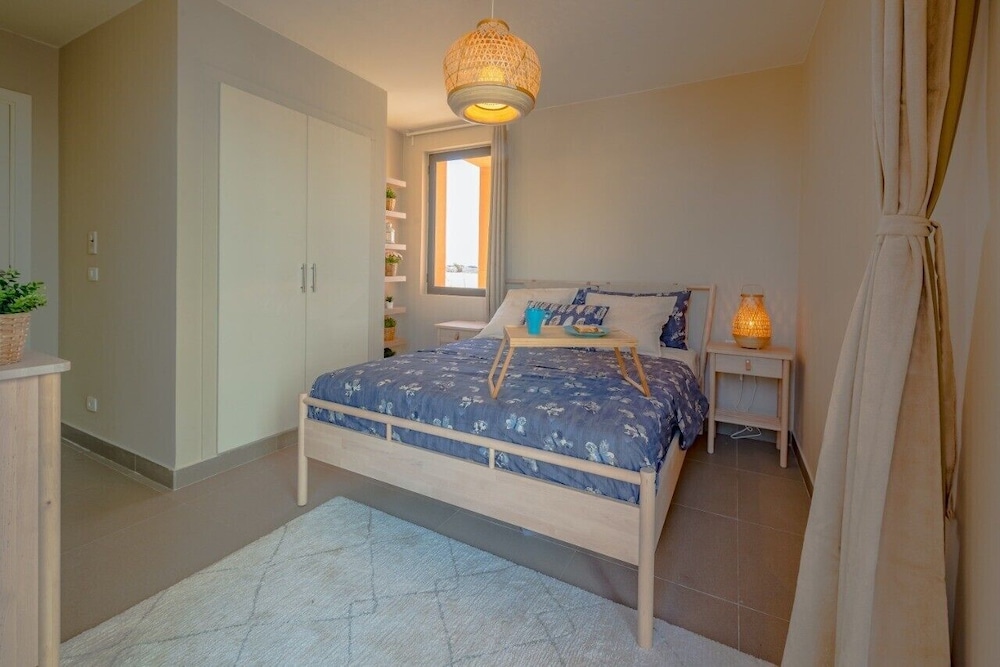 Basic Apartment photo 2