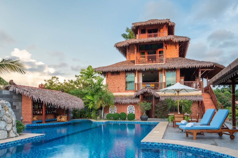 Royal Orchid Villa - Photo 3