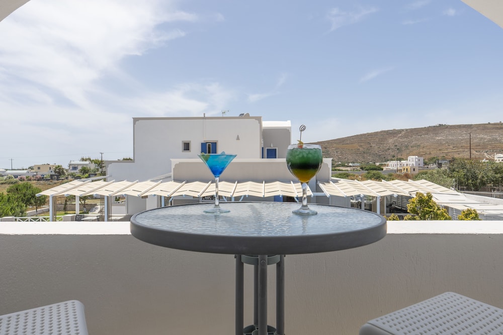 Family Duplex, 2 Bedrooms, Pool View - Photo 16