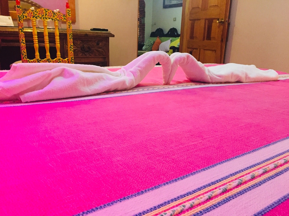 Superior Room, 1 King Bed photo 2