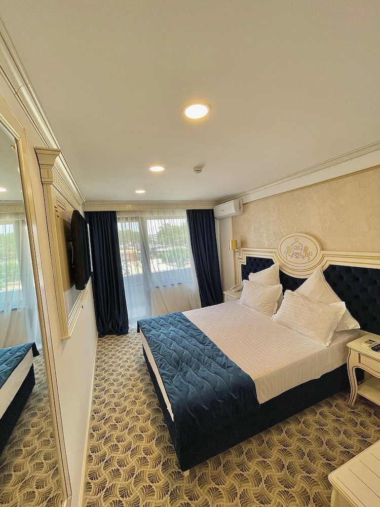 Standard Double Room, Non Smoking, Pool View photo 2
