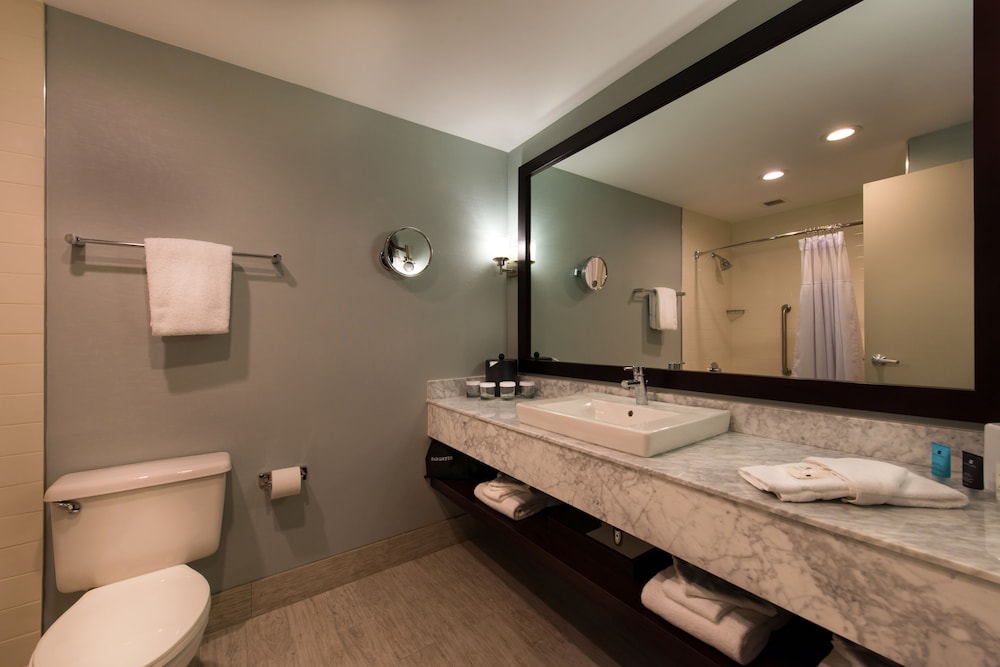 Room, 2 Double Beds, Accessible (Communications) photo 2
