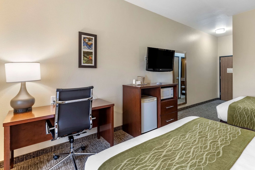 Room, 2 Queen Beds, Accessible, Non Smoking - Photo 2