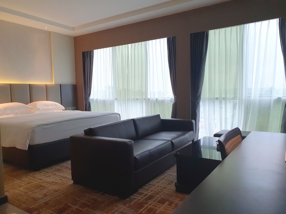 Executive Suite King photo 2