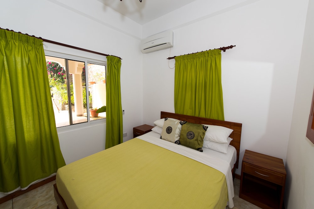Apartment, 2 Bedrooms, Garden View photo 1