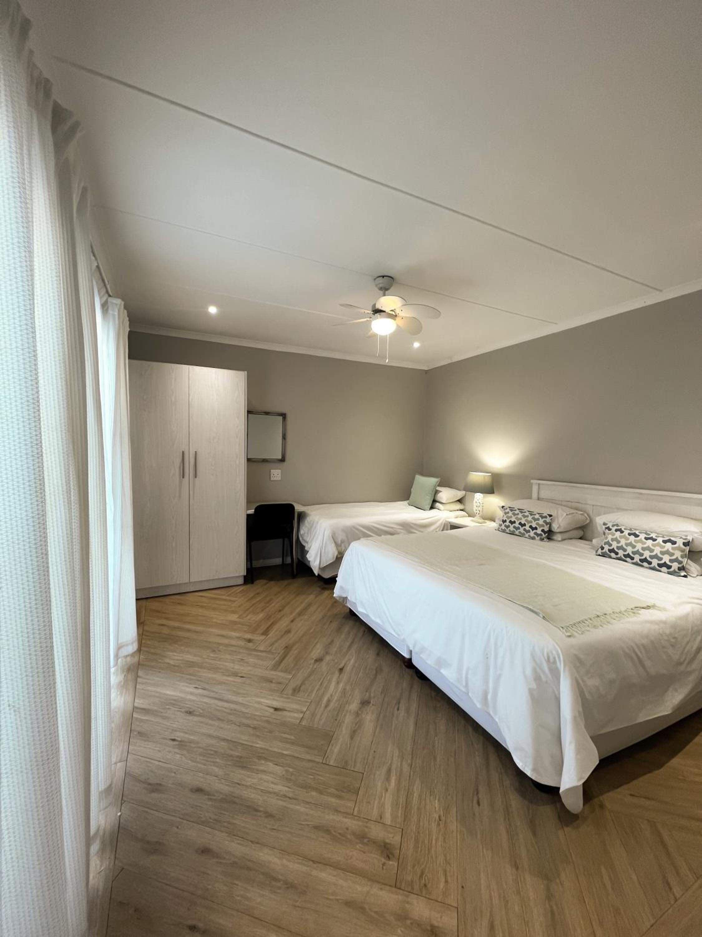Twin/Double Room photo 3