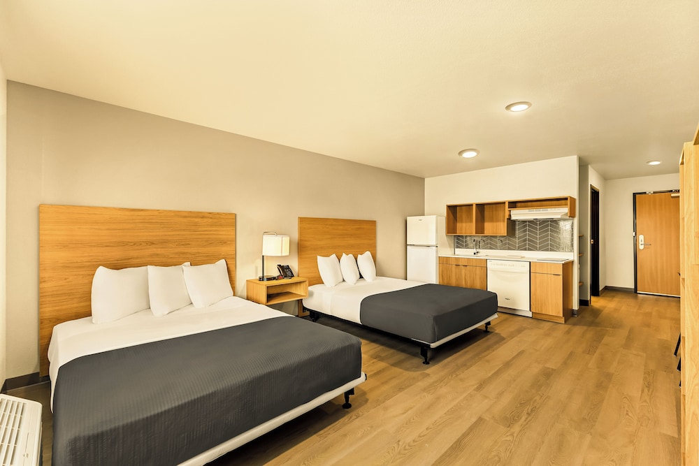 Standard Double Room, 2 Queen Beds, Mobility Accessible, Kitchen photo 3