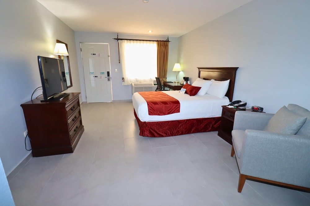 Room, 1 Double Bed, Non Smoking (Accesible) - Photo 4