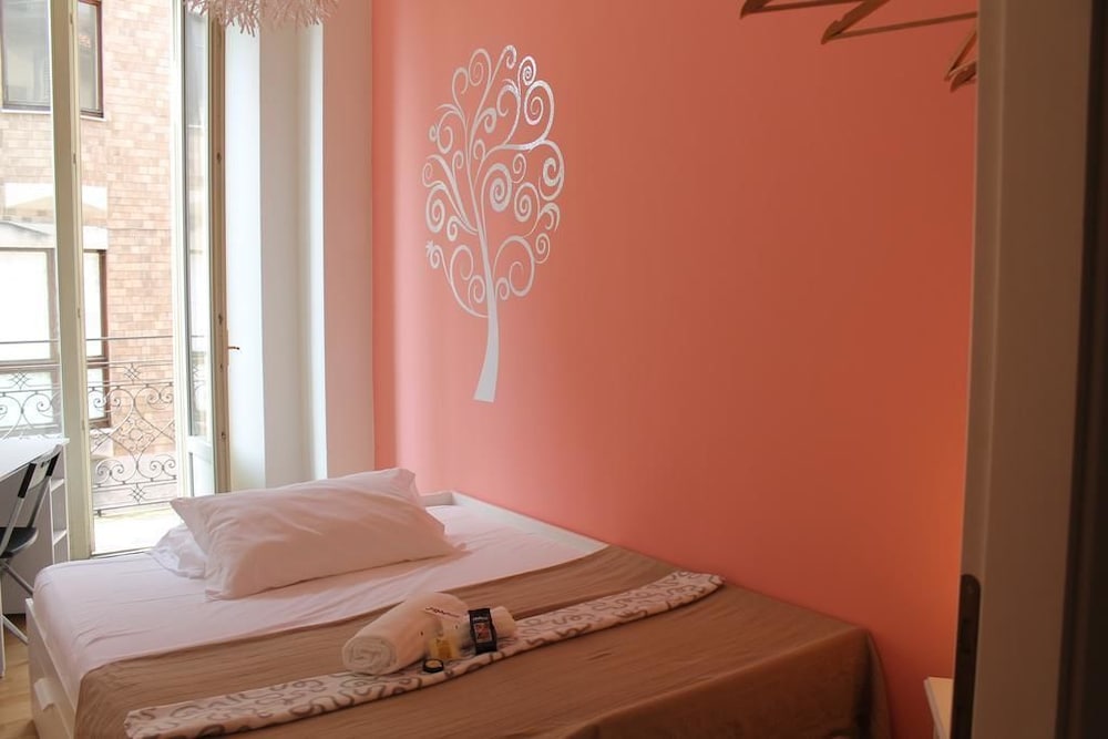 Single Room, Shared Bathroom