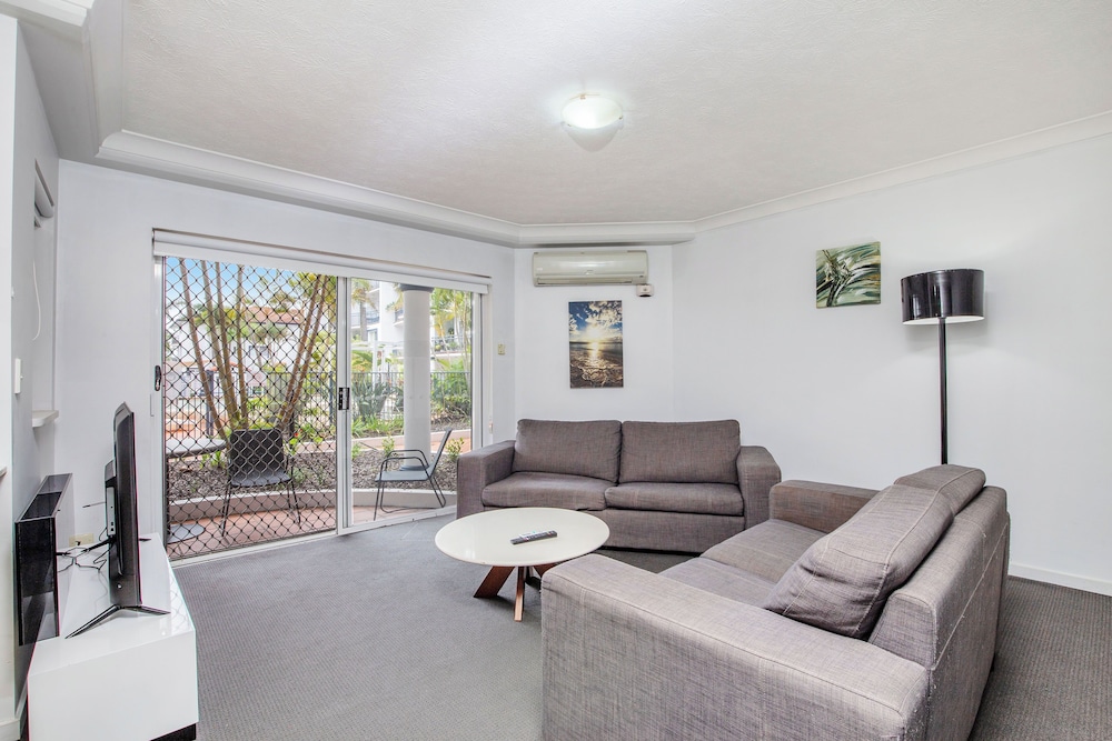 2 Bedroom Apartment Queen + Queen photo 1